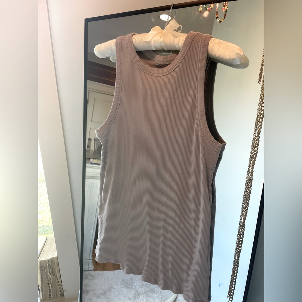 Brand new Maurice’s basic tank with sport neckline.